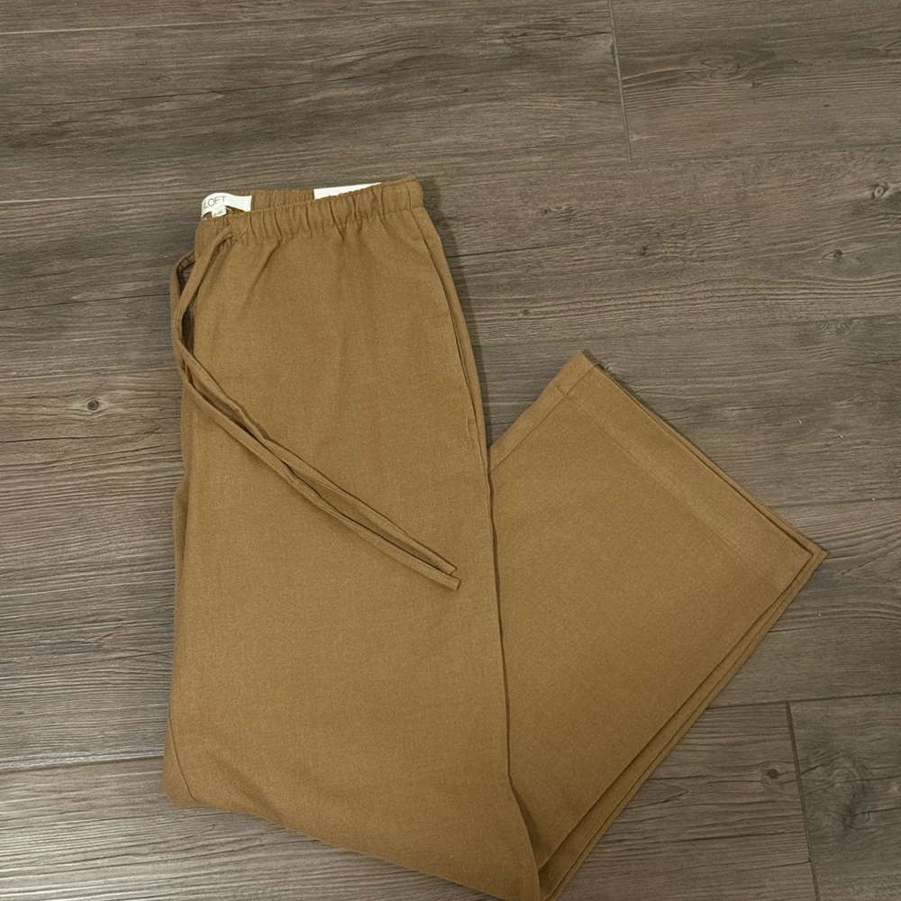 NWT The Sawyer Pull-On (Petite Length)
